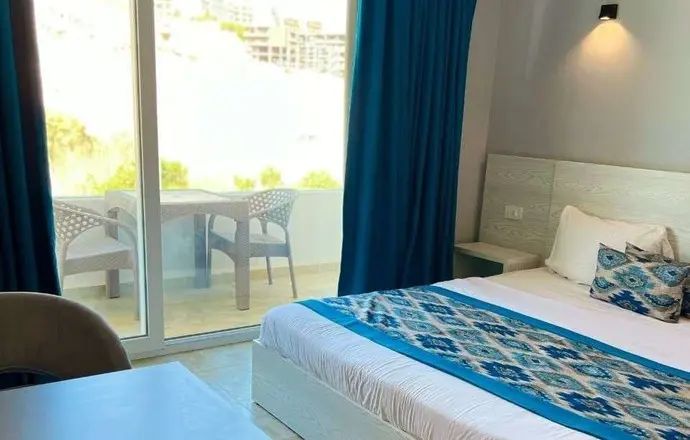 Deluxe Double or Twin Room with Mountain View